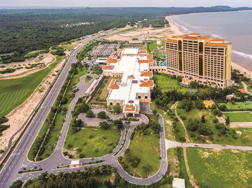 Mới đây, Hồ Tràm Strip (Bà Rịa - Vũng Tàu) đã khởi công giai đoạn III với dòng sản phẩm condotel và villa. Ảnh: Nguyễn Thái An